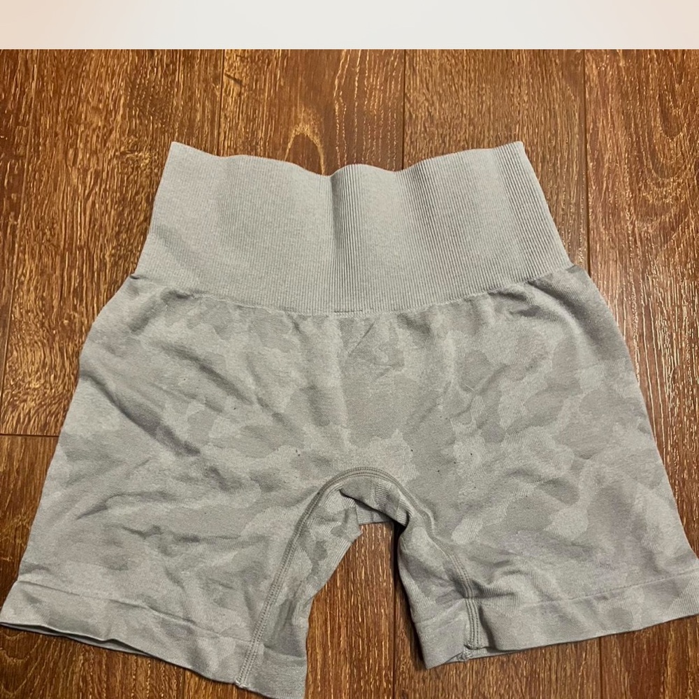 Camo seamless gym shorts.